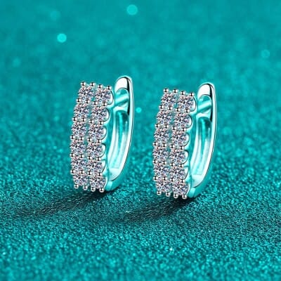 Alternative view of 【莫桑鑽】72分雙排U型S925銀鍍鉑金耳環