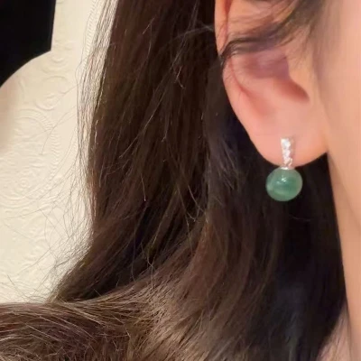 Alternative view of 【天然翡翠】非洲翠冰飄花玉盤平安扣S925銀耳環