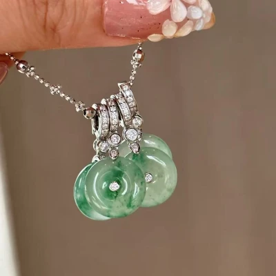 Alternative view of 【天然翡翠】非洲翠玉盤平安扣S925銀項鏈