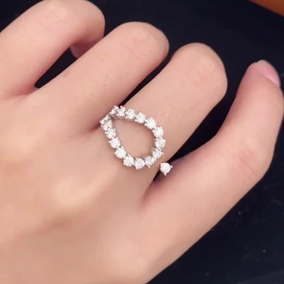 Alternative view of 【莫桑鑽】INS風梨形小排鑽S925銀鍍白金戒指