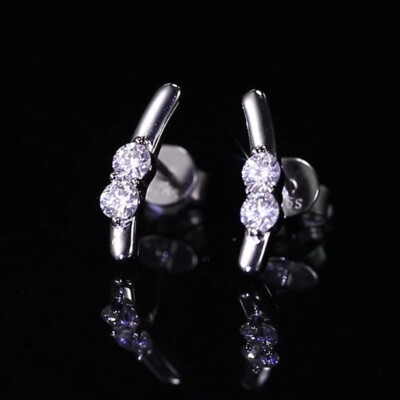 Alternative view of 【莫桑鑽】10分*4顆小圓鑽可愛兔耳S925銀鍍鉑金耳環