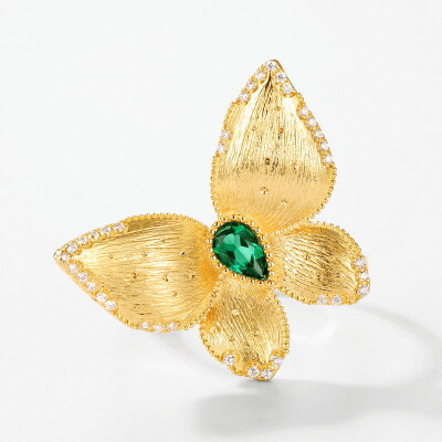 Alternative view of 【S925銀鍍金】培育祖母綠意大利拉絲金色蝴蝶開口戒指