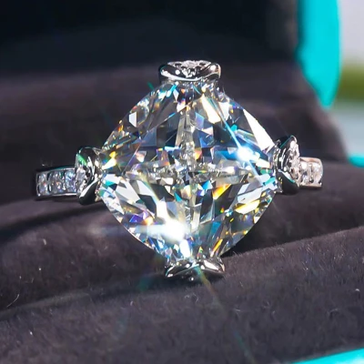 Alternative view of 【S925銀鍍白金】冰花切G色11*11mm高碳鑽戒指