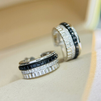 Alternative view of 【S925銀】三排黑陶瓷冰塊齒輪耳環