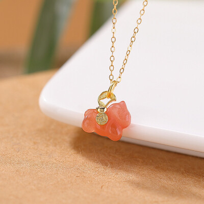 Alternative view of 【天然玉石】銅錢元寶招財小馬S925銀鍍金項鏈13*9mm