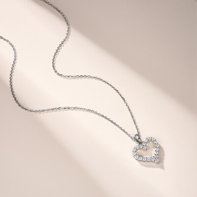 Alternative view of 【莫桑鑽】0.66克拉滿鑽愛心S925銀鍍金項鏈金銀兩色
