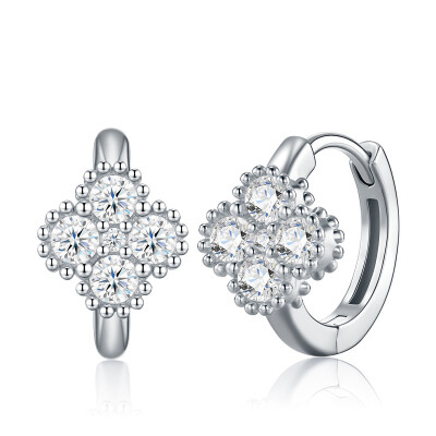 Alternative view of 【莫桑鑽】2.5mm小圓鑽四葉草S925銀鍍白金扣式耳環