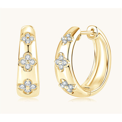 Alternative view of 【莫桑鑽】金银两色鑲鑽四葉草S925銀鍍金扣式耳環